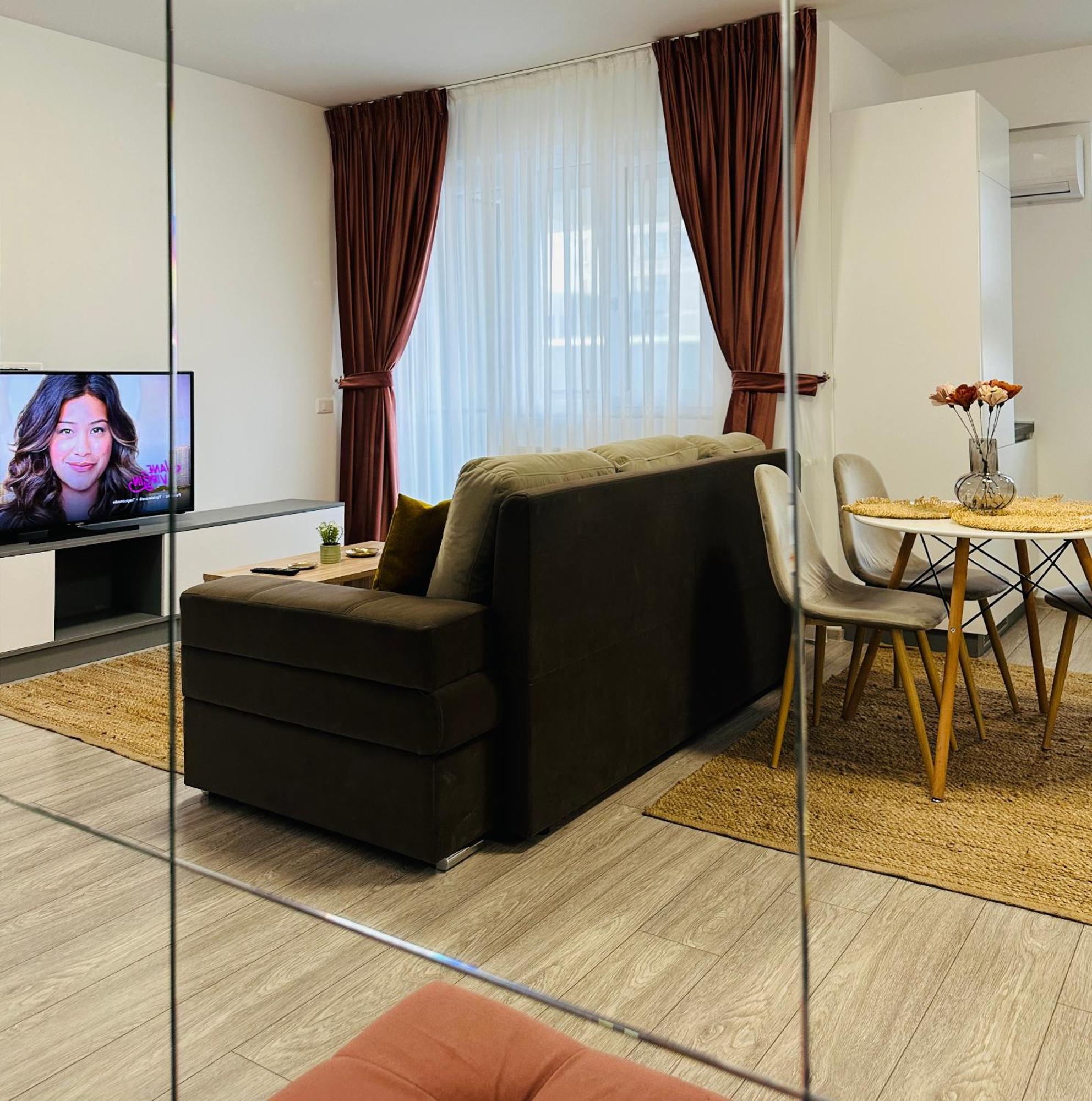 Palas Retreat - Q Residence Iasi Exteriér fotografie