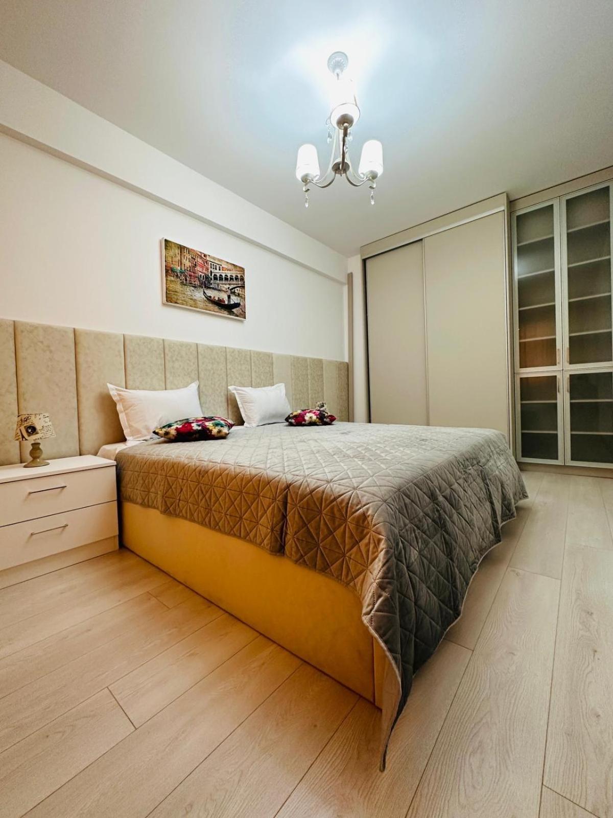 Palas Retreat - Q Residence Iasi Exteriér fotografie